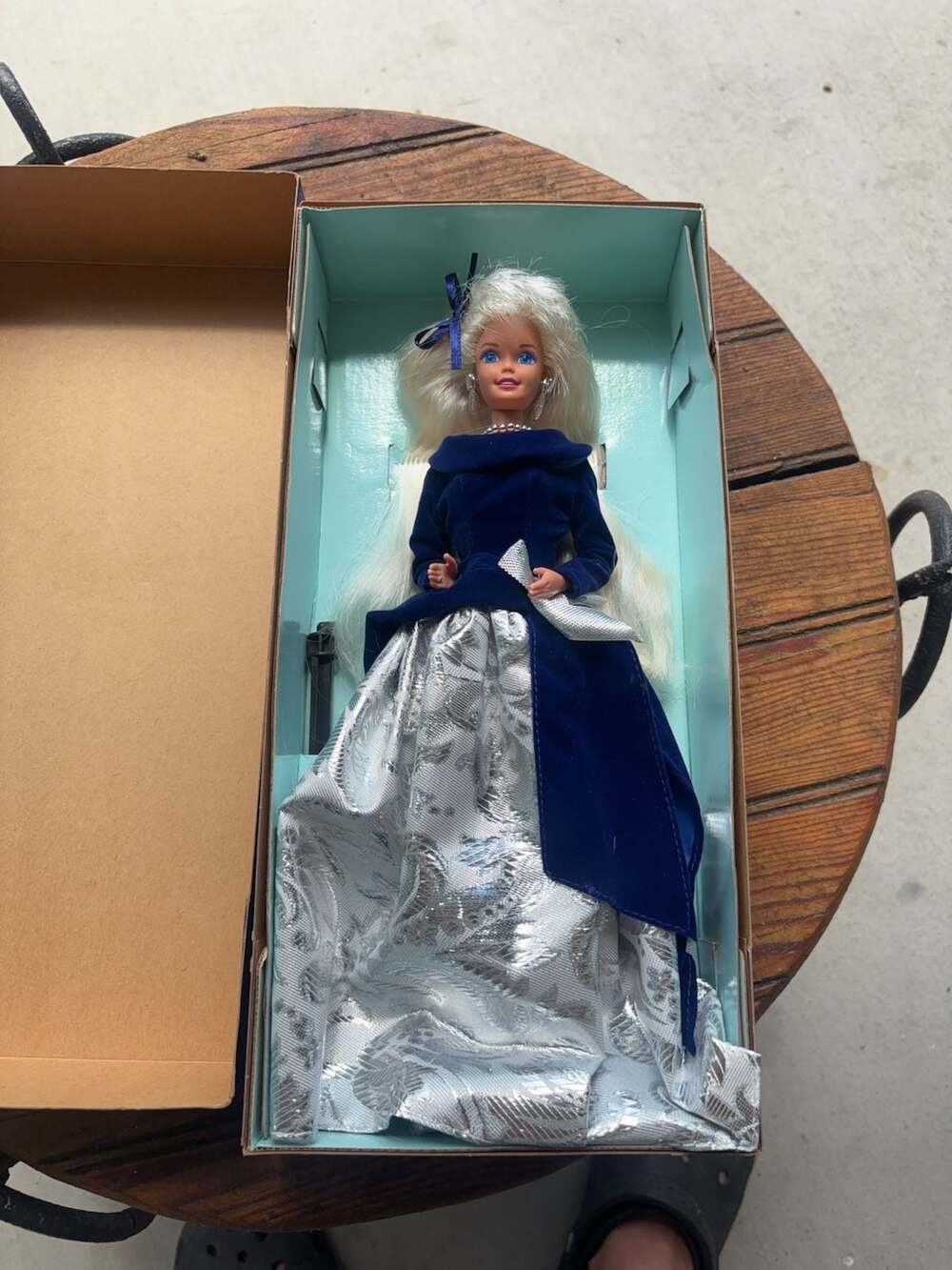 1995 Avon Special Edition Winter Velvet Barbie Doll